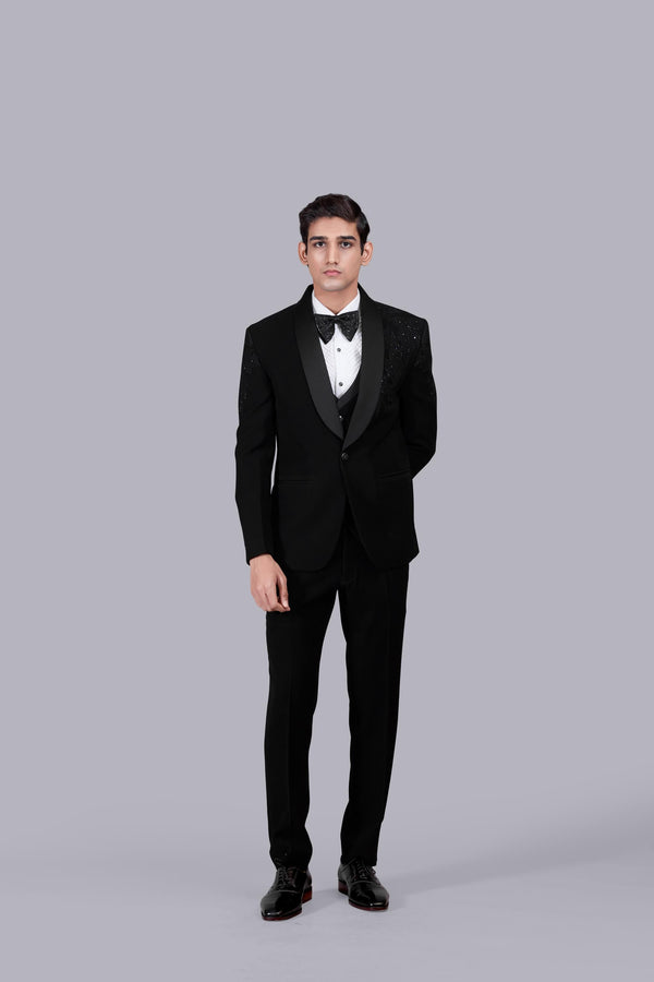 b more BLACK BOOMARIYO THREAD WORK SUIT