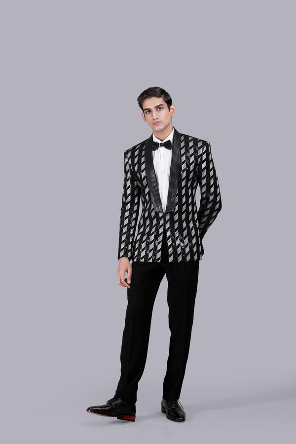 b more BLACK BOOMARIYO THREAD WORK SUIT