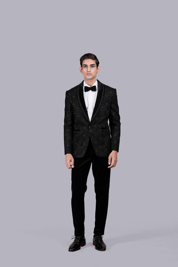 b more BLACK ITALIAN COTTON VELVET ZARI WORK SUIT