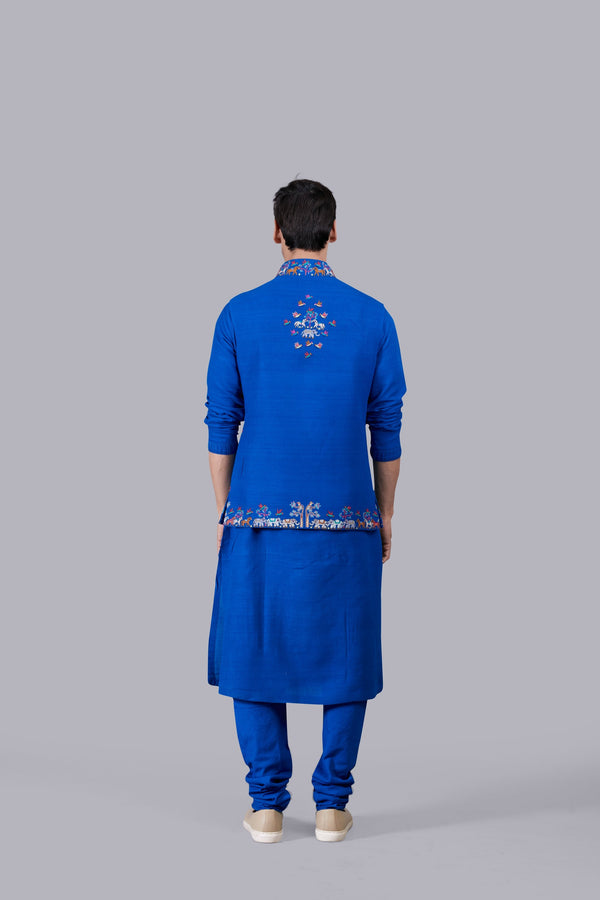B More BLUE MATKA SILK BUNDI THREAD WORK BUNDI SET