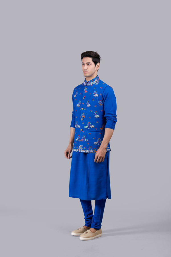 B More BLUE MATKA SILK BUNDI THREAD WORK BUNDI SET