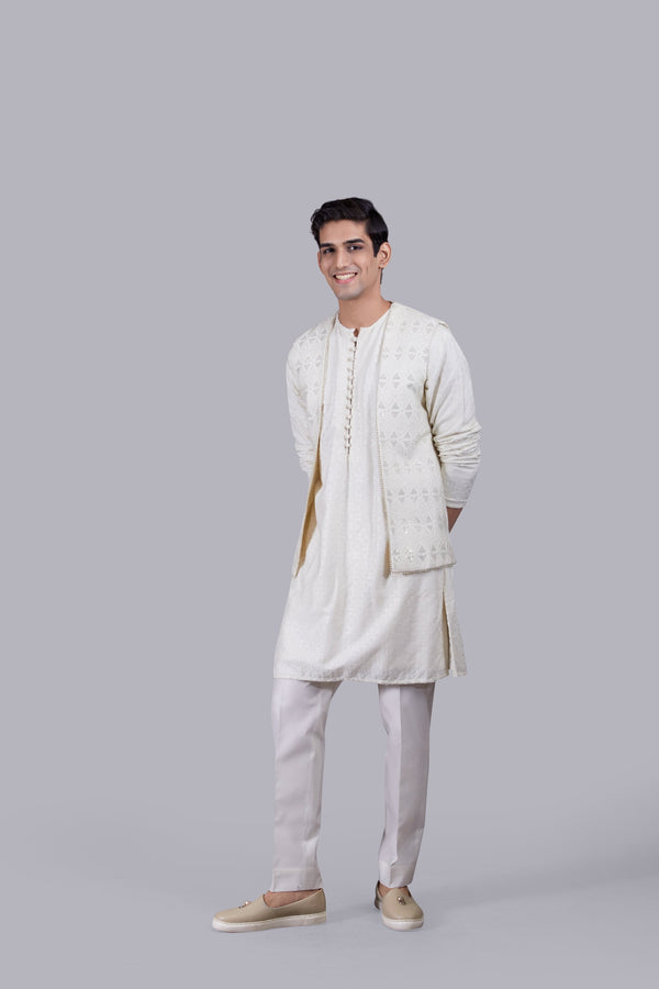B More CREAM SILK THREAD WORK BUNDI SET