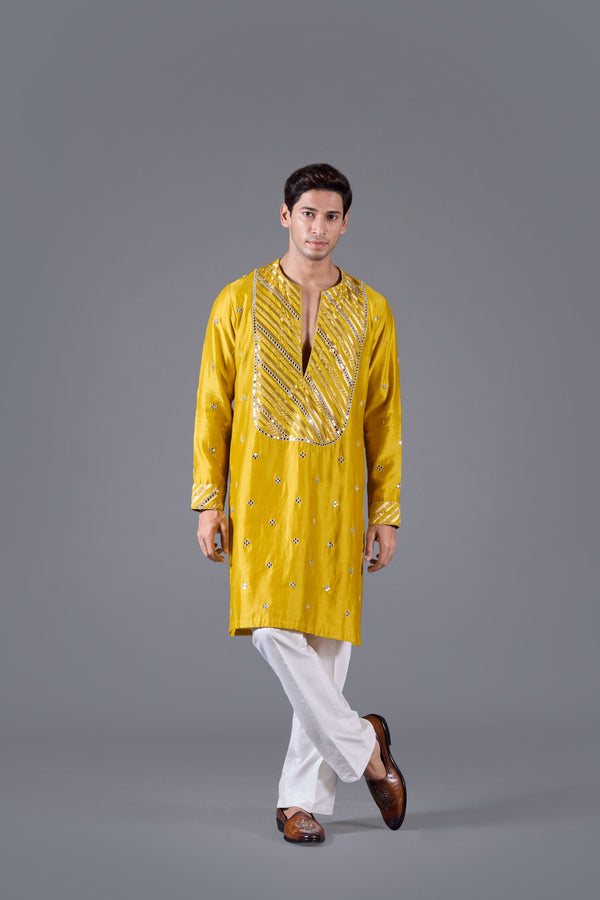 b more Golden Radiance Linen Silk Kurta