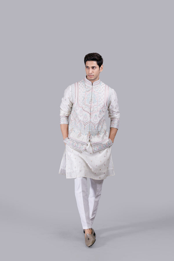 b more IVORY MATKA SILK EMBROIDERY WORK BUNDI SET