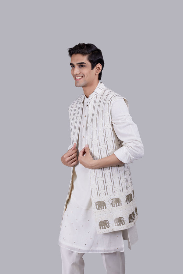 B More OFF WHITE GEORGETTE THREAD WORK BUNDI SET