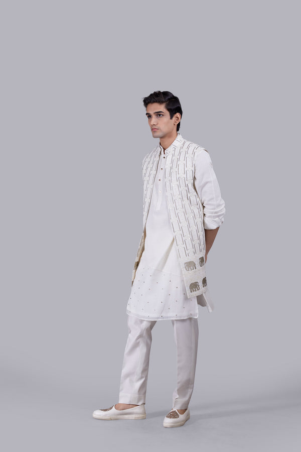 B More OFF WHITE GEORGETTE THREAD WORK BUNDI SET