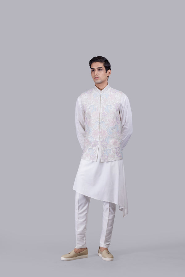 b more OFF WHITE MATKA SILK THREAD WORK BUNDI SET