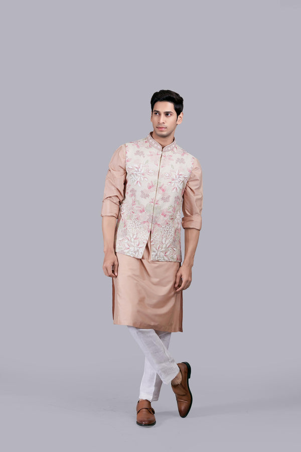 b more PEACH SILK THREAD WORK BUNDI SET