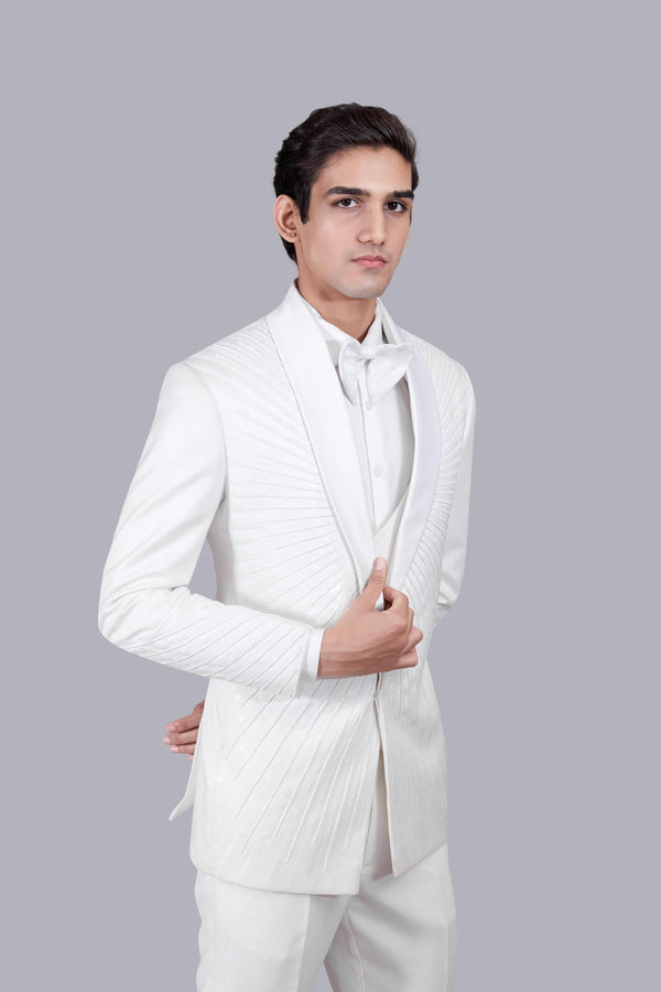 B More WHITE BOOMARIYO TAPPING WORK SUIT