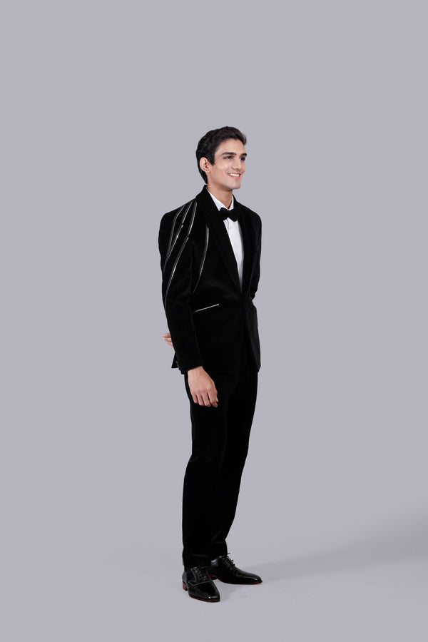 B More BLACK ITALIAN COTTON VELVET LEATHER PIPING SUIT