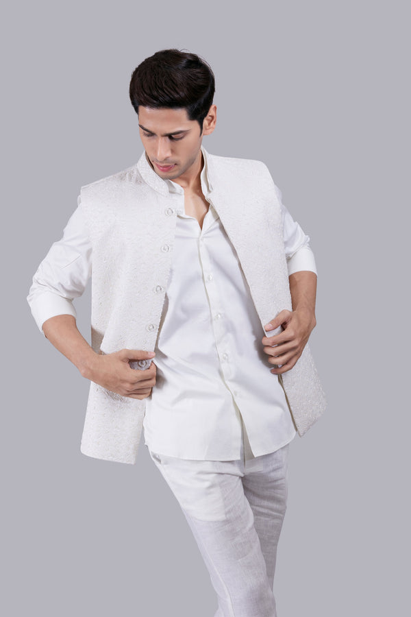 B More CREAM SILK COTTON SATIN THREAD WORK NEHRU JACKET