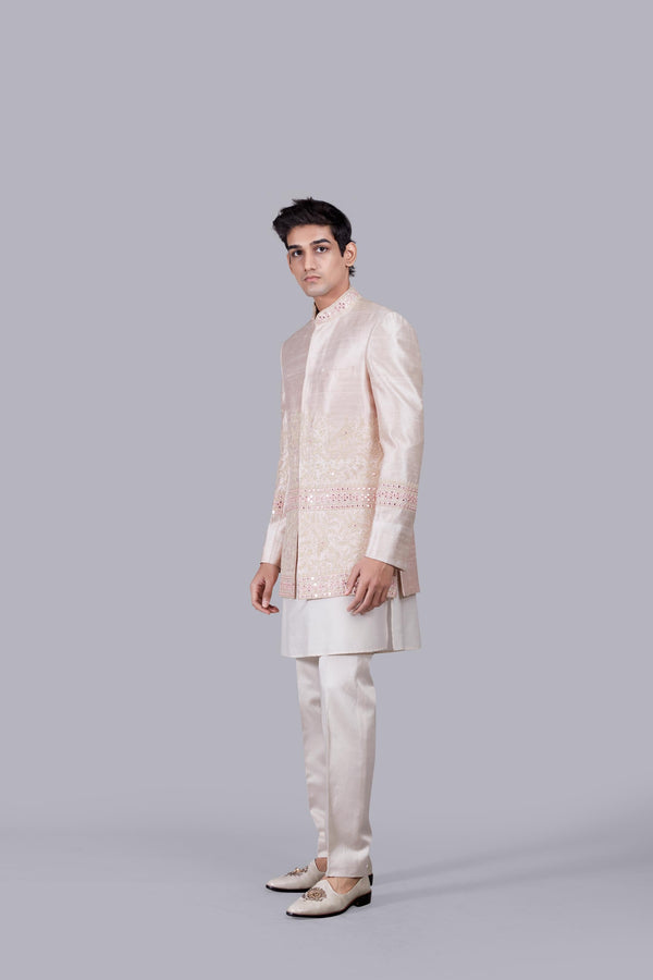 B More LIGHT PEACH RAW SILK THREAD ARI WORK INDO WESTERN