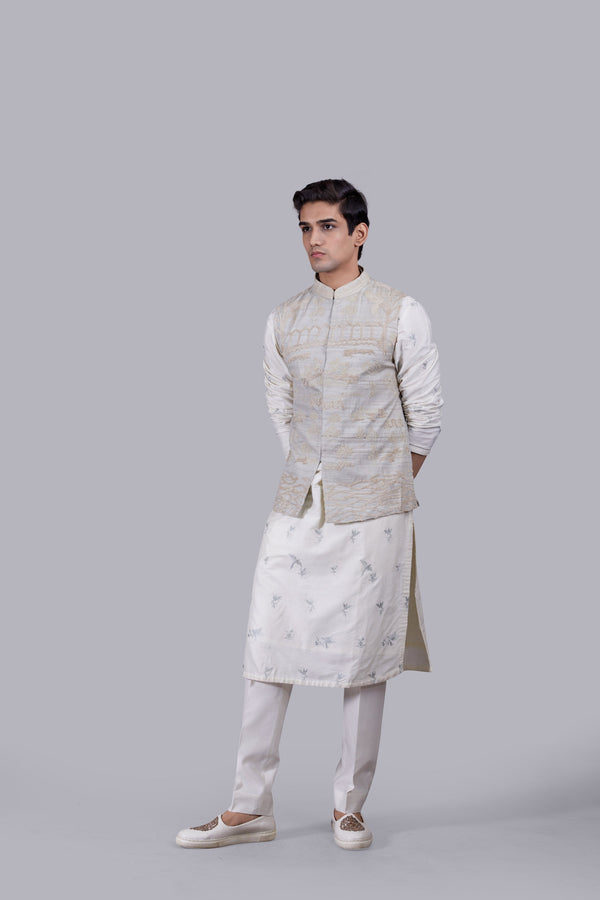 B More OFF WHITE CHANDERI SILK THREAD WORK BUNDI SET
