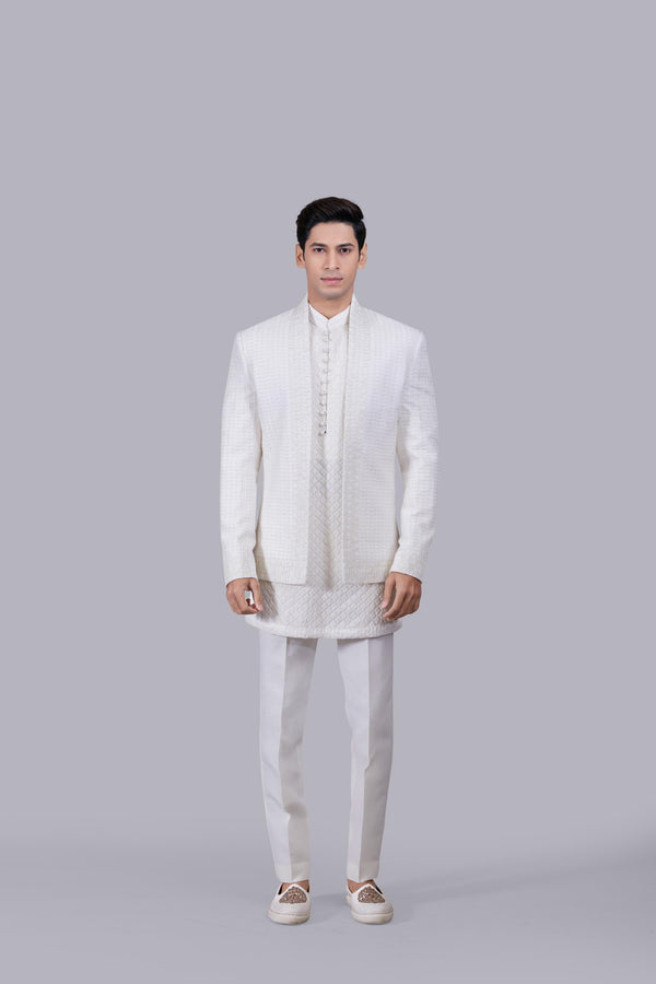 b more OFF WHITE COTTON SILK THREAD WORK INDO WESTERN