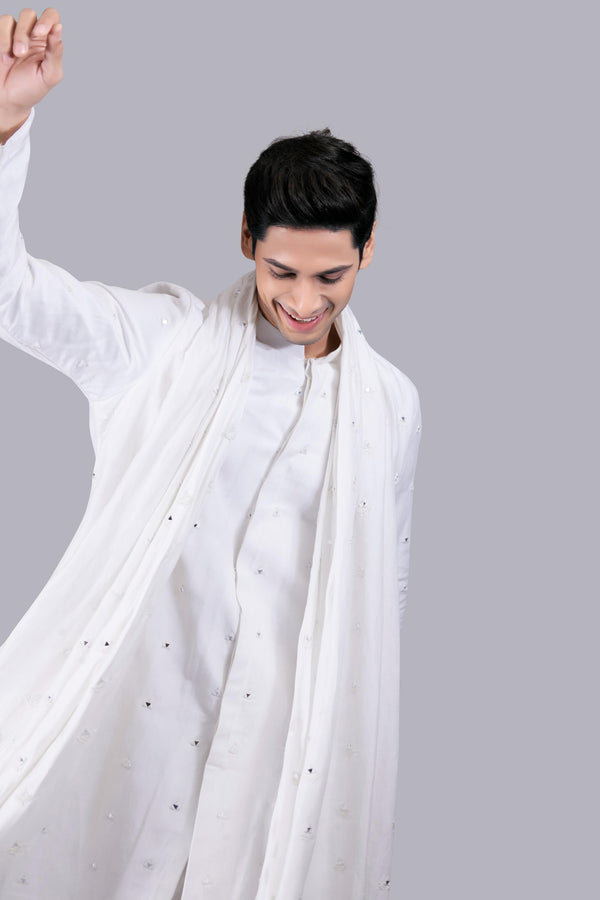 B More OFF WHITE PURE LINEN SILK THREAD WORK KURTA SET