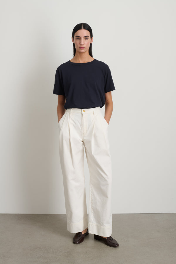 b sides Martin Pleated Chino Chalk White