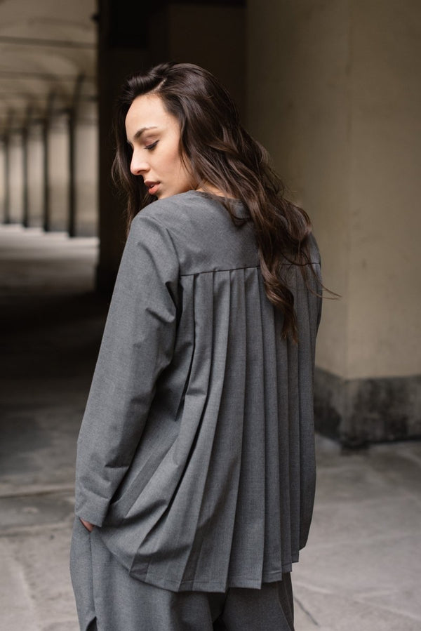 Baci Accordian Pleat Back Long Sleeve Top Black