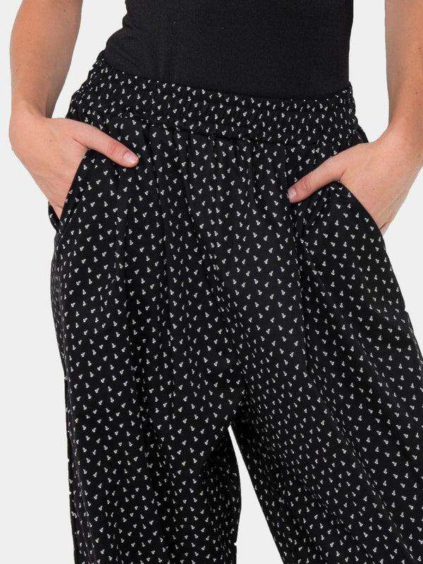 Baci Cotton Elastic Waist Cropped Pant Black