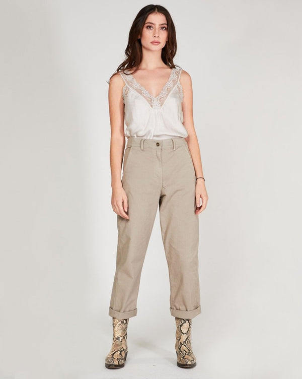 Baci Curved-Seam Chino Pant Beige