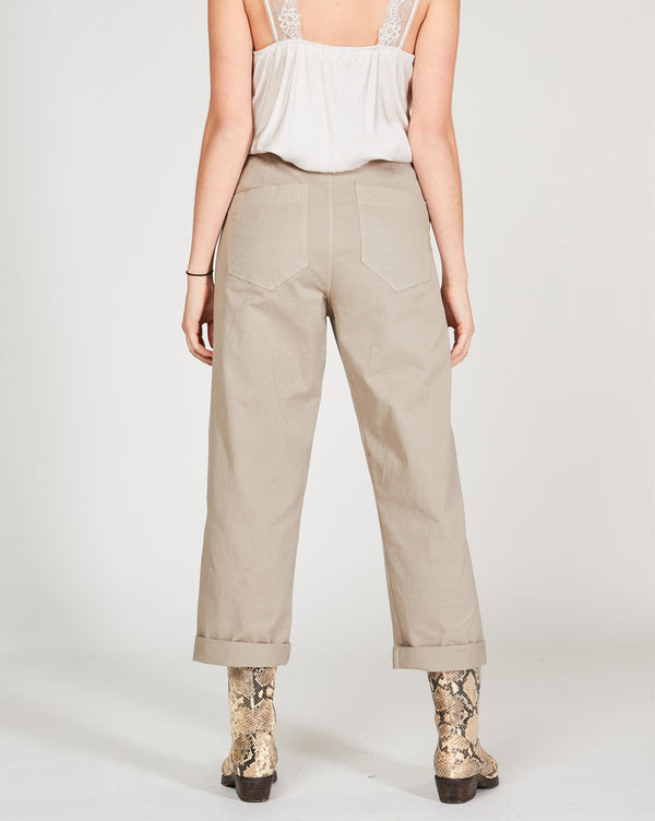 Baci Curved-Seam Chino Pant Beige