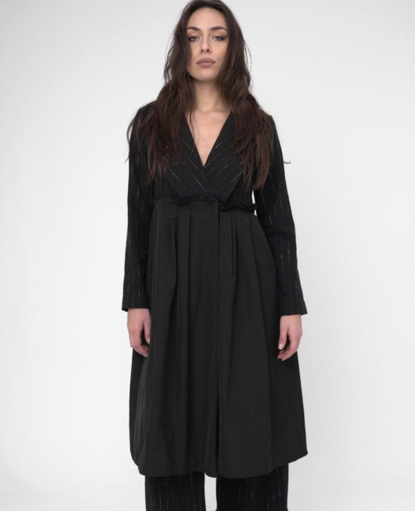 Baci Dust Coat Pleated Dress Black
