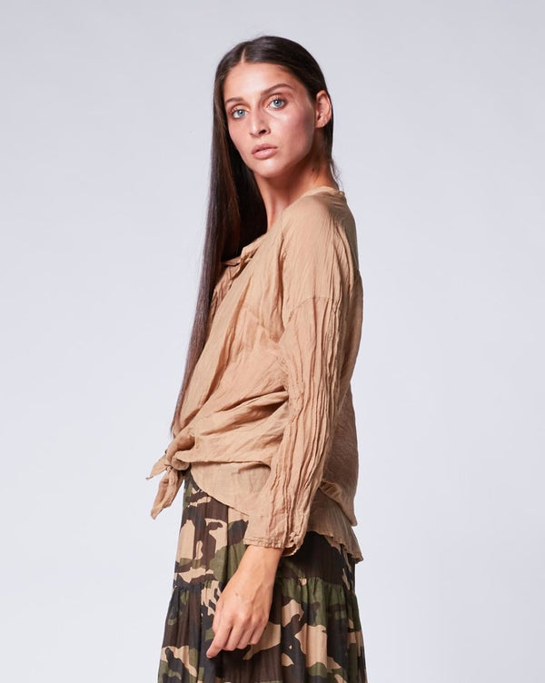 Baci Light Crinkle Band Collar Shirt White