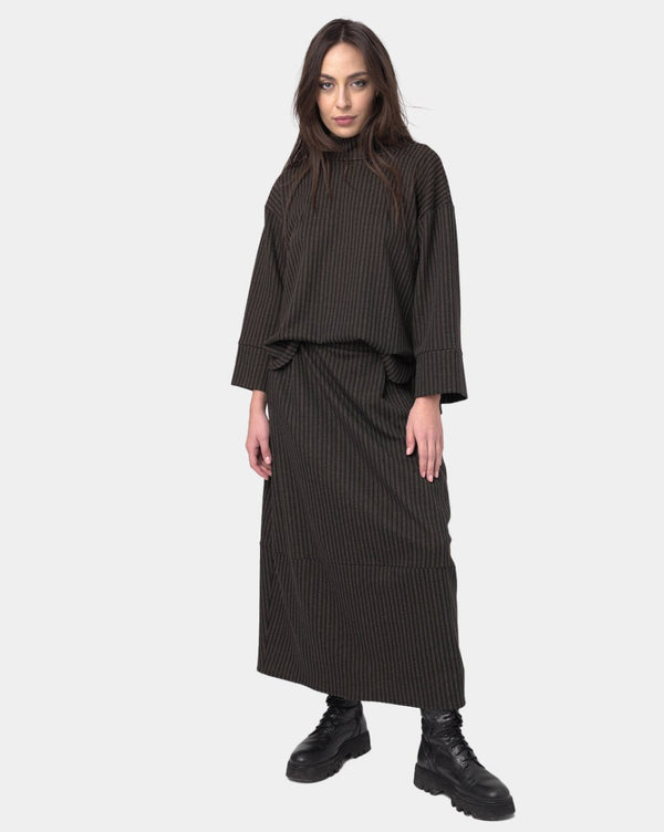 Baci Mock Neck Pleated Back Shirt Black