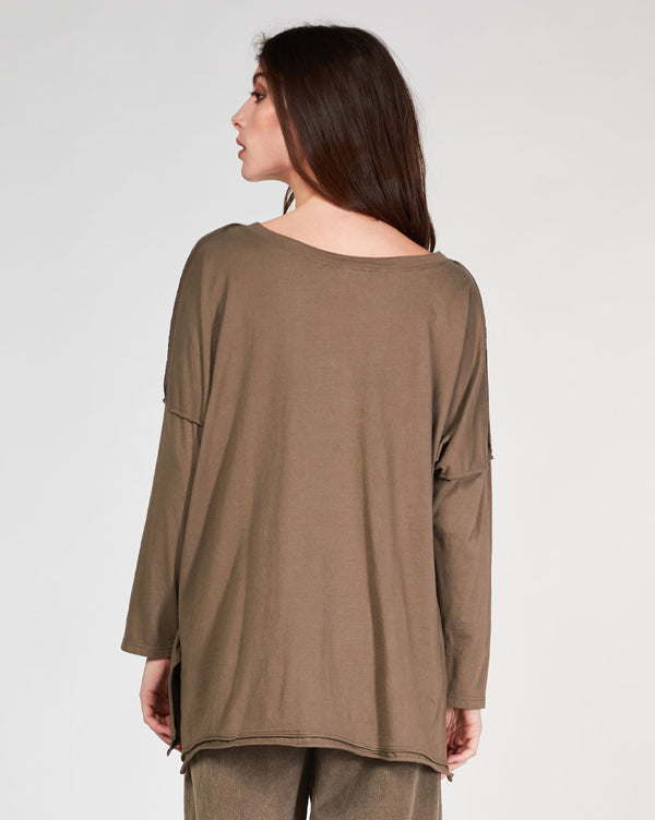Baci Raw Stitched V-Neck T-Shirt Beige