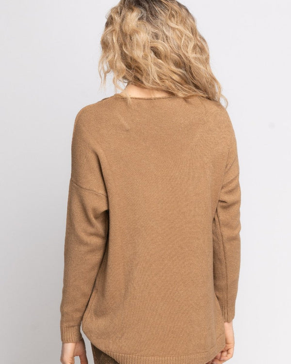 Baci Rolled Cuffed V-Neck Sweater Black