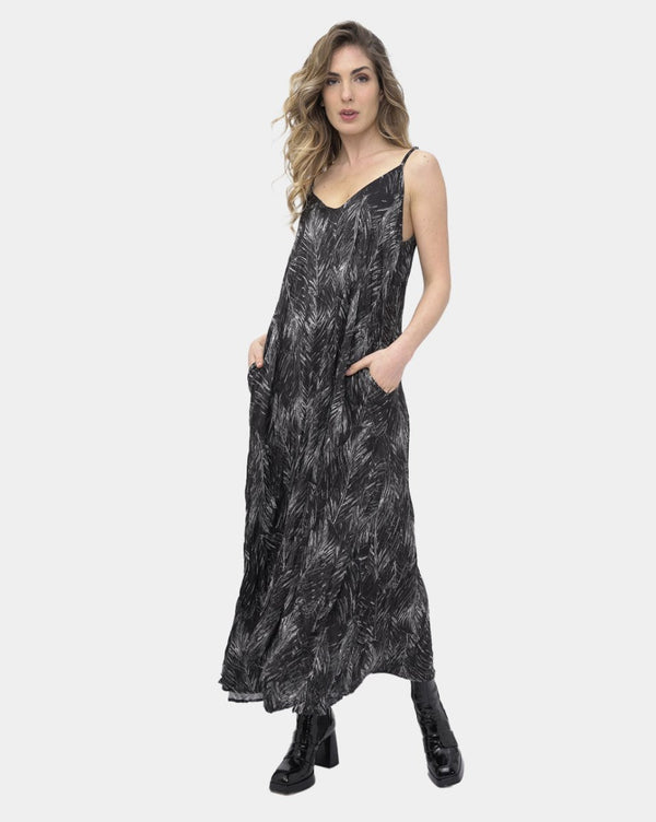 Baci Ruffle Leaf Print Maxi Dress Black / White