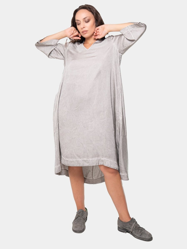 Baci V Neck 3/4 Sleeve Midi Dress Gold