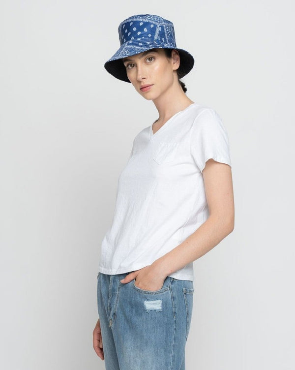 Baci V-Neck Pocket Tee Black