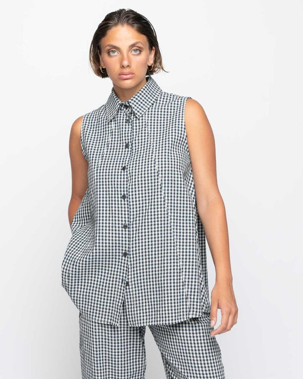baci Crinkle Sleeveless Checker Button-Up Shirt Navy/Beige
