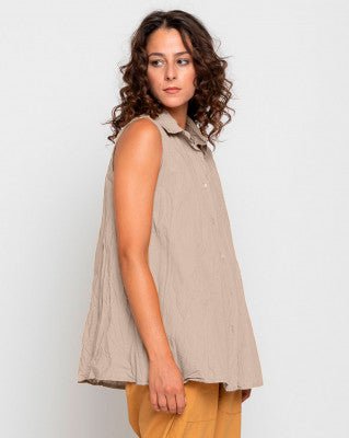 Baci Organic Crinkle Sleeveless Button-Up Shirt Beige
