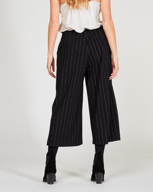 Baci Pinstripe Pleated Wide Leg Trousers Black / White