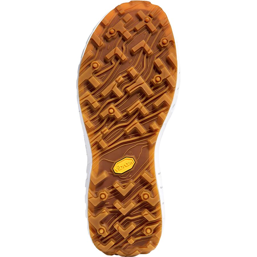 Backcountry Norda 001 Shoe - Women's White/Gum