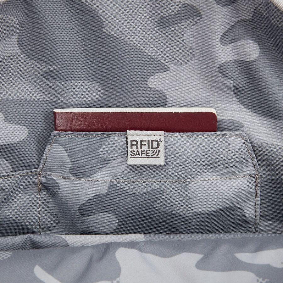 Backcountry Pacsafe Go 15L Backpack Jet Black