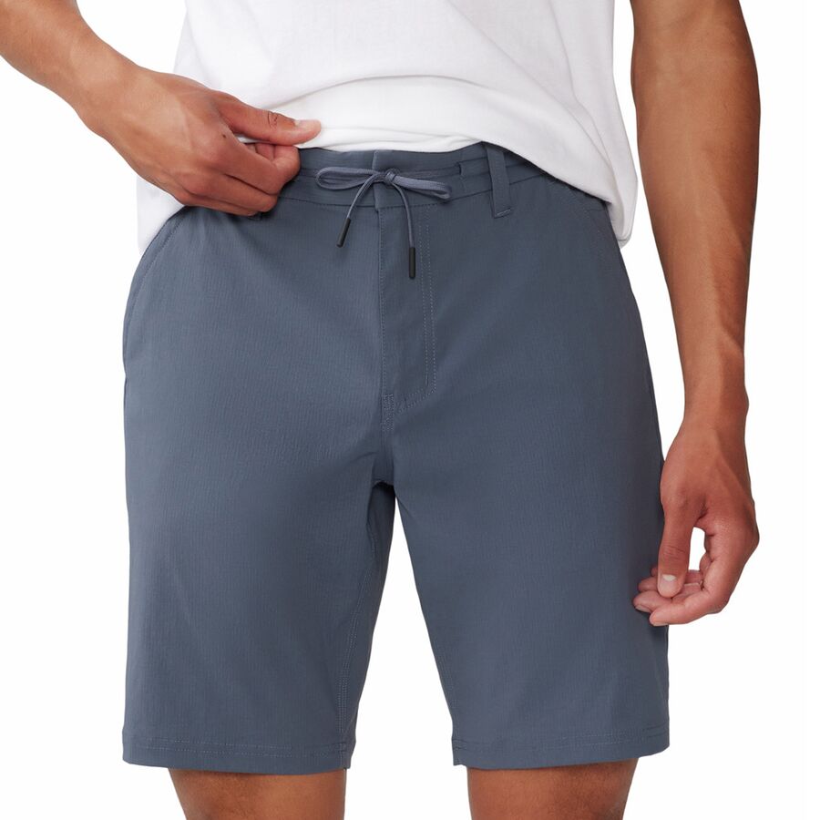 Backcountry Mountain Hardwear Traxion 7in Short - Men's Blue Slate