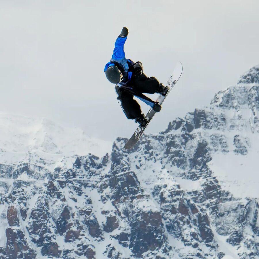 Backcountry Never Summer Proto Synthesis Snowboard One Color