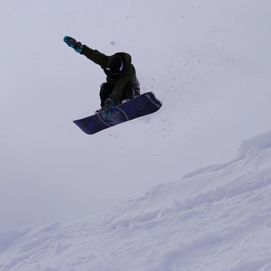 Backcountry Never Summer V-Twin Snowboard One Color