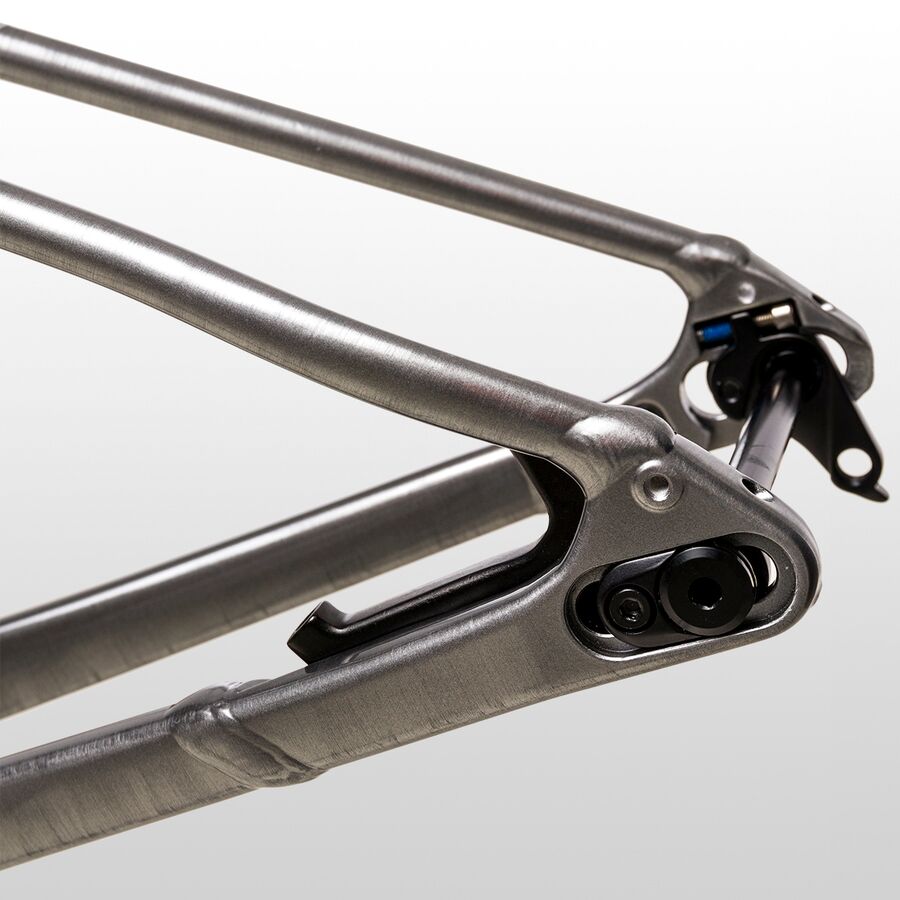 Backcountry Specialized Fuse M4 Frame Gloss Light Silver/Brushed Dream Silver/Gloss Black