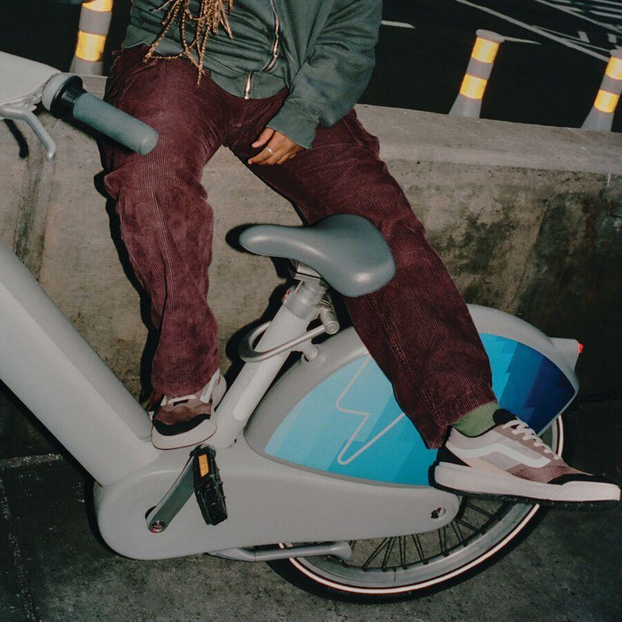 Backcountry Vans MTE Ultrarange 2.0 RW Shoe - Women's Black/Multi