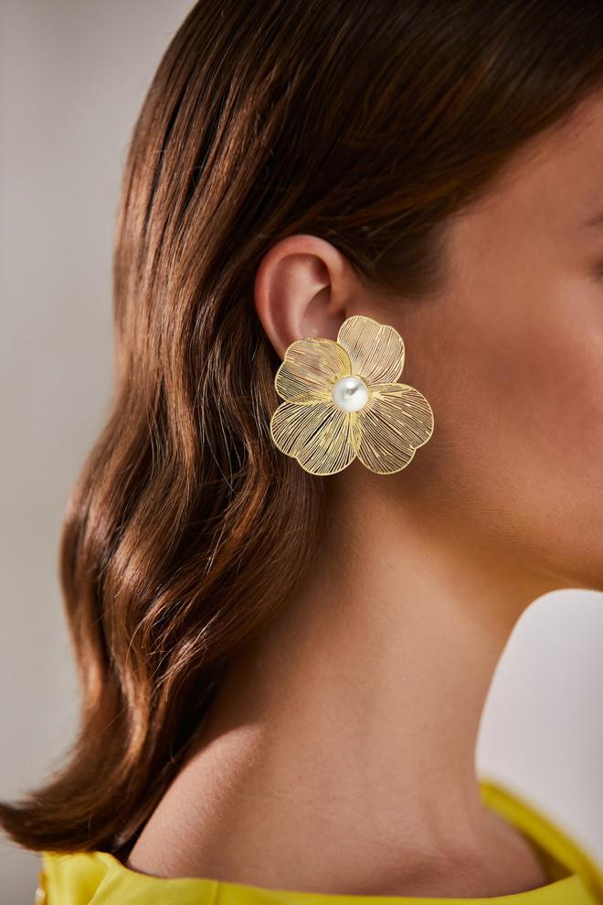 Badgley Mischka Gold Filagree Flower Earrings
