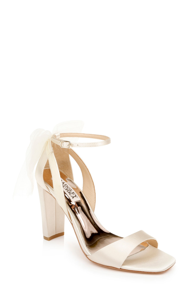 badgley mischka Kim Mesh Bow Block Heel