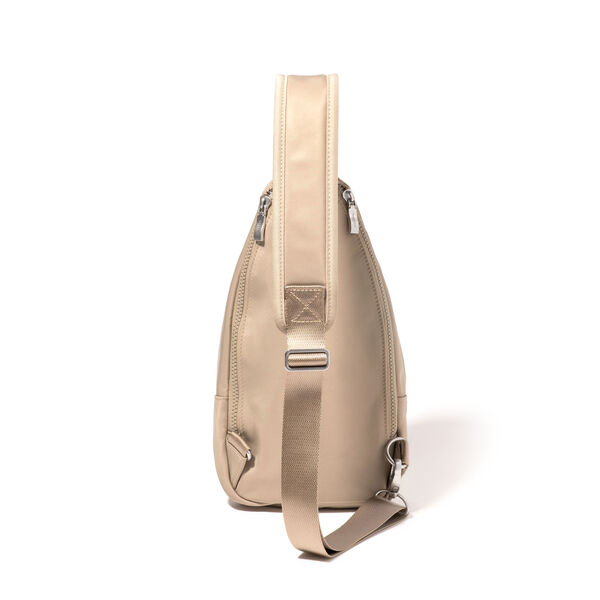 Baggallini Central Park Sling