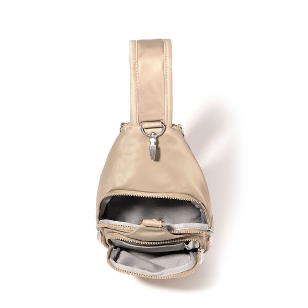 Baggallini Central Park Sling