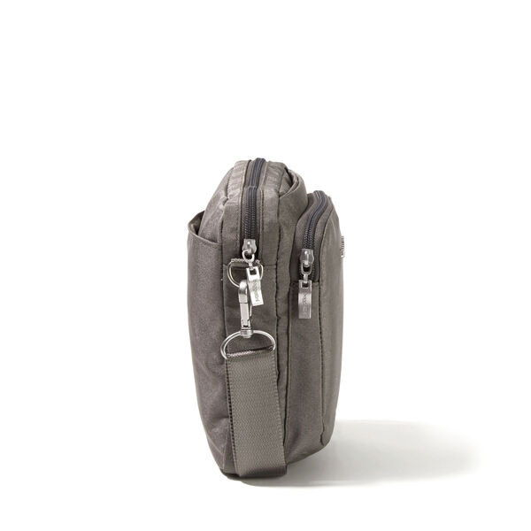 Baggallini Modern Everywhere Explorer Crossbody