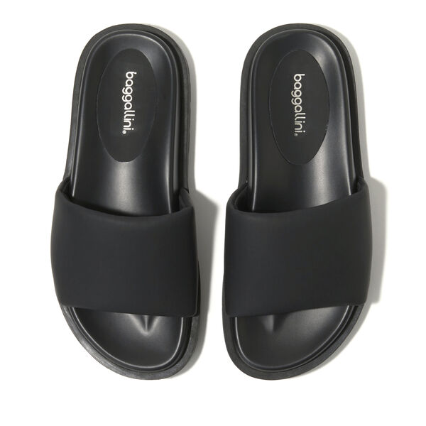 Baggallini Traveler Slide