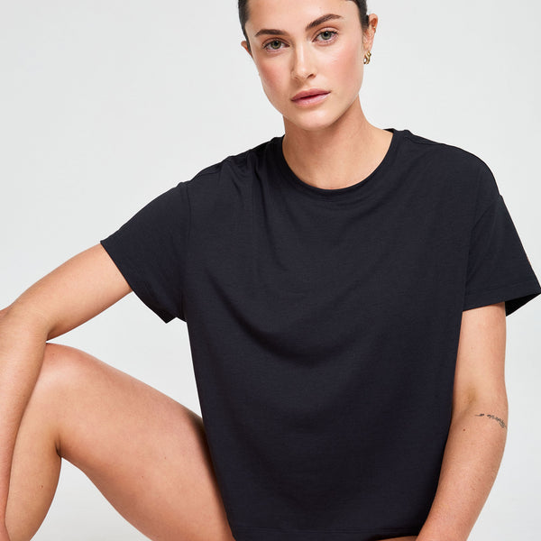 Bahé Yoga ZEPHYR EVERYDAY CREW NECK TEE BLACK