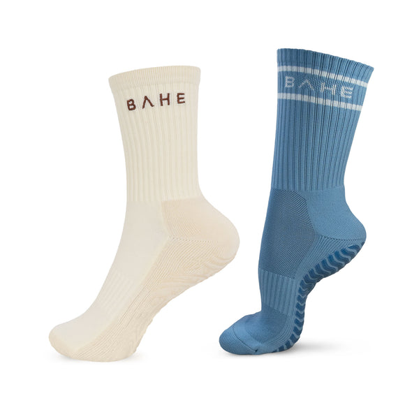 bahé yoga STUDIO GRIPPY CREW SOCKS 2 PACK COCONUT/POWDER BLUE